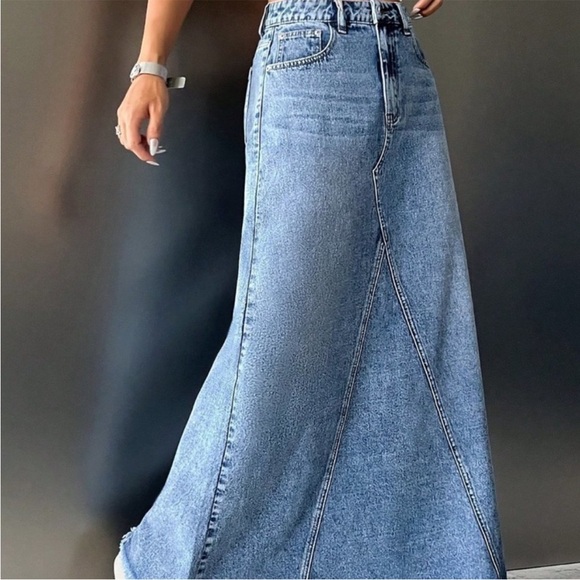 Stylish Blue Denim Maxi Skirt - Picture 5 of 7